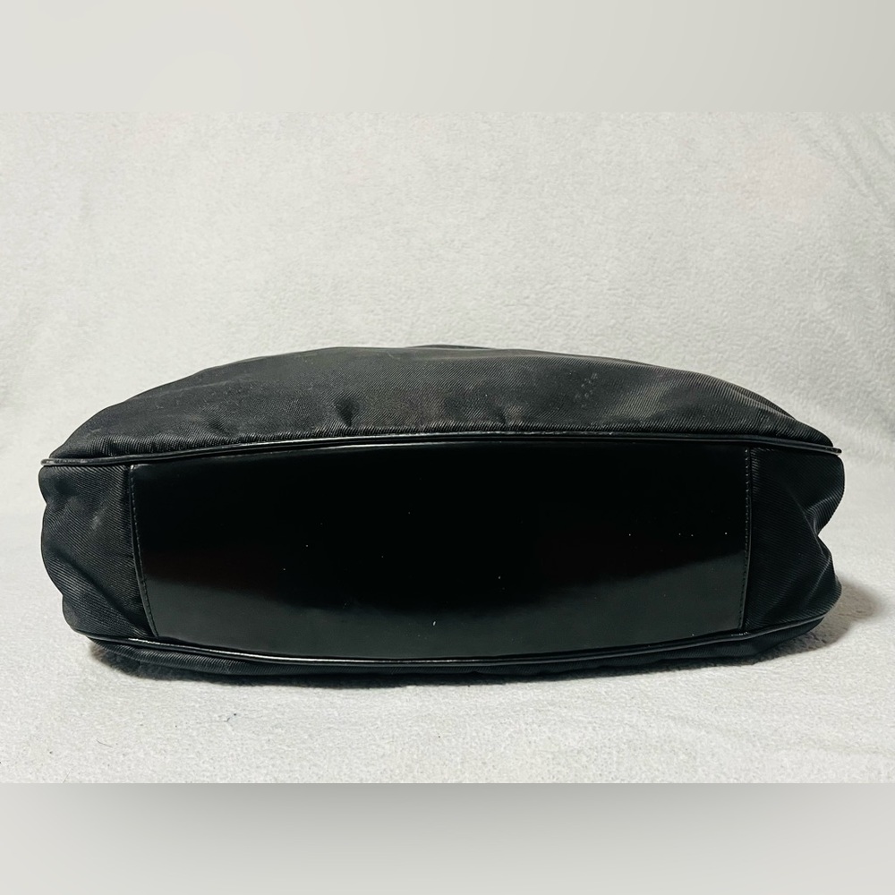 Gucci Bamboo Nylon/ Patented Leather Shoulder Bag - Picture 13 of 15